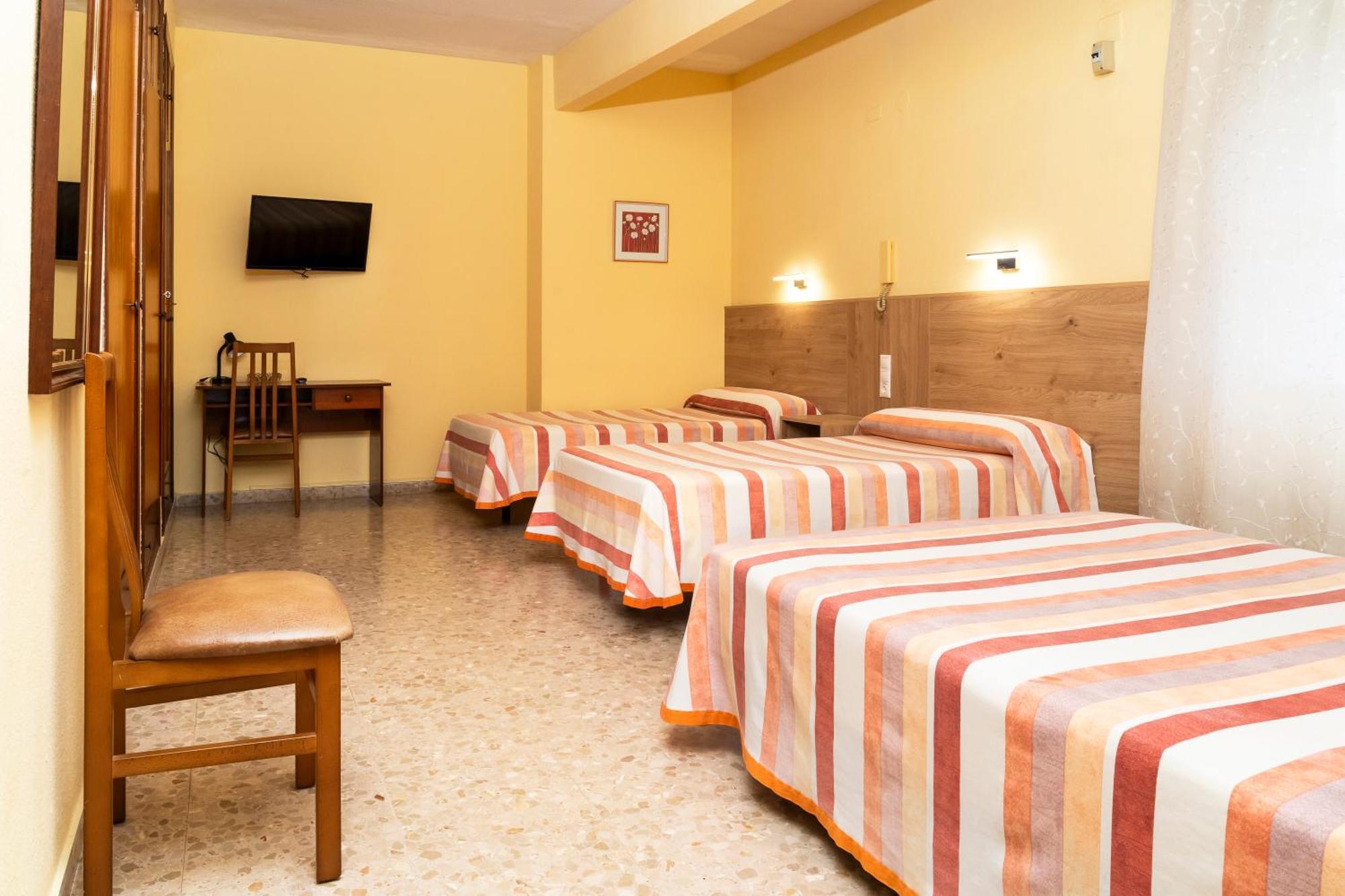 Hotel Borja El Puig  Bagian luar foto